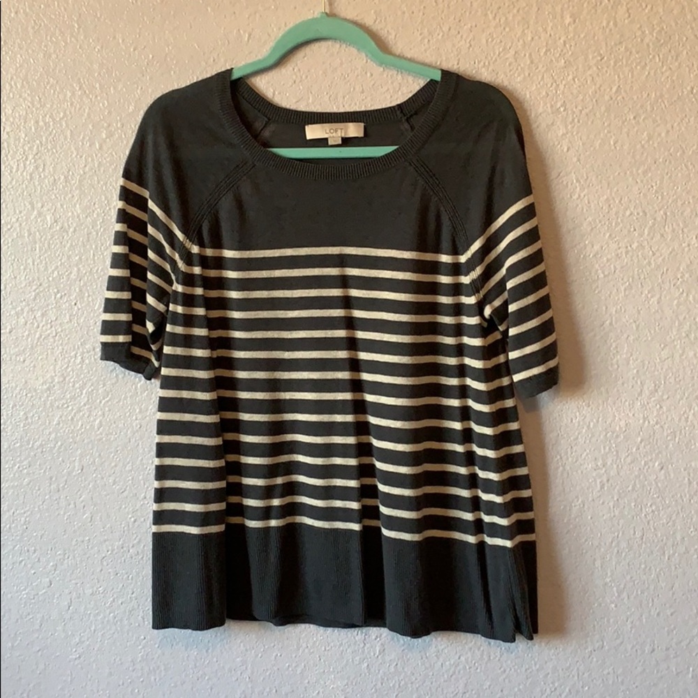 Short-sleeve stripped top